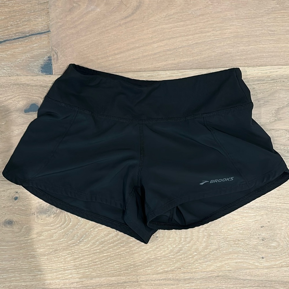 Brooks Chaser running shorts 3 inches-Black
